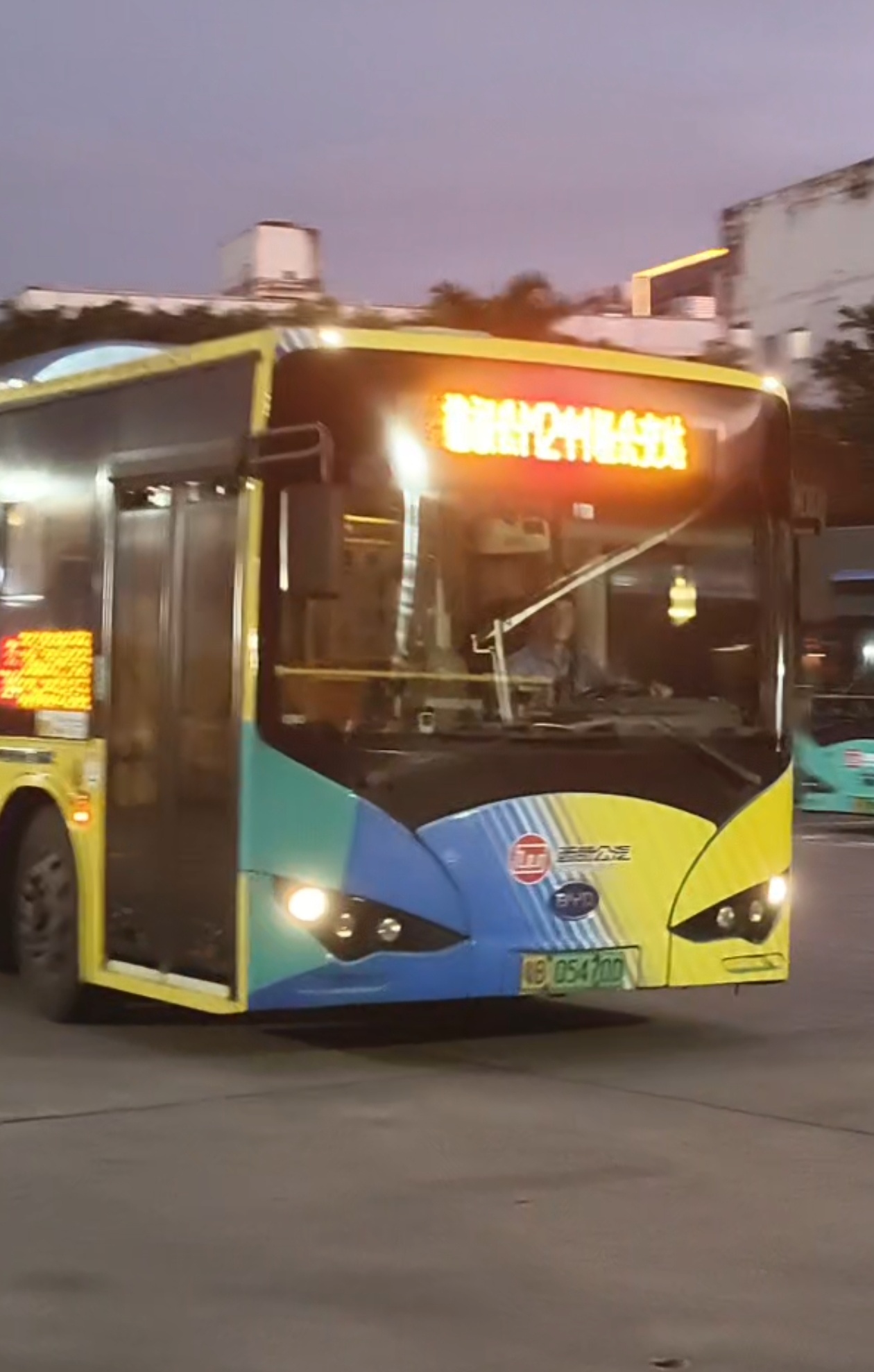 M244路 粤B05470D 车辆图