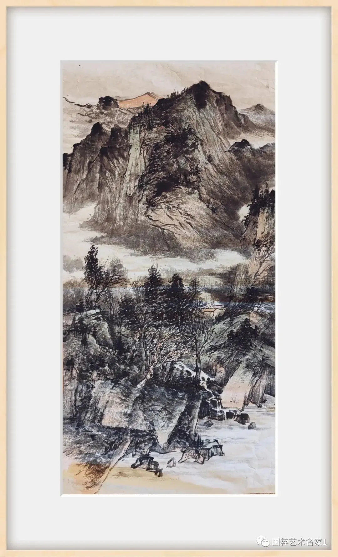 欣赏画家文子千先生创作的水墨画作品,让人感到一种立体的震撼和感染