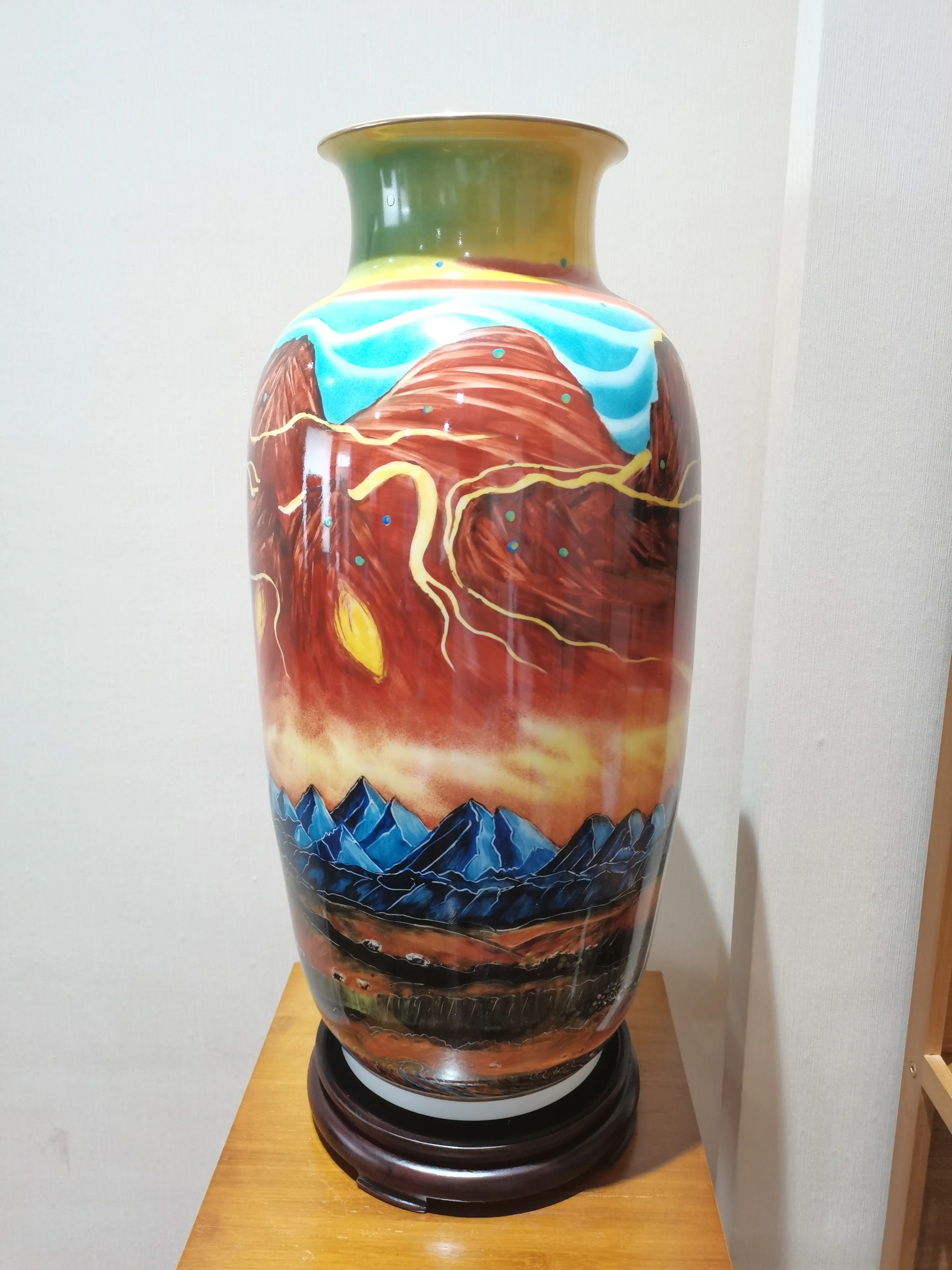 黄建南锦绣中华粉彩珐琅瓷瓶