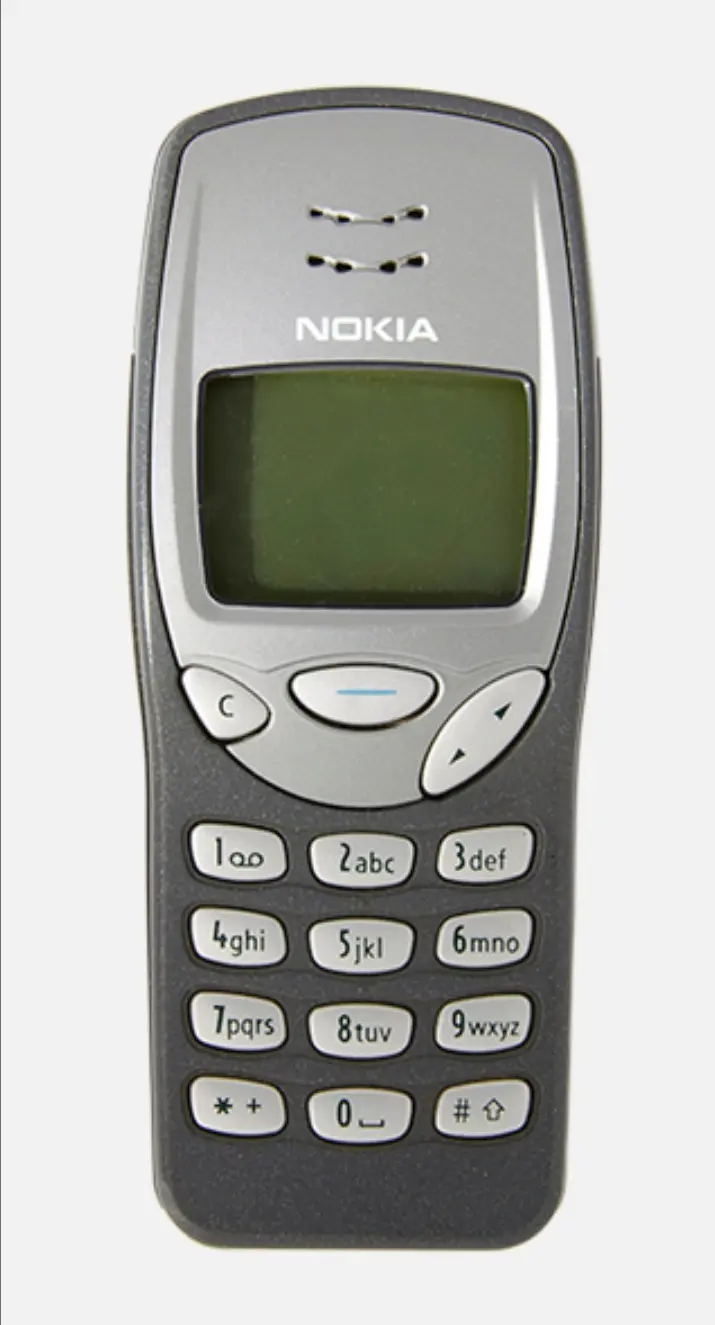 诺基亚 3210 于 1999 年推出,是诺基亚第一款具有完全集成天线的大众