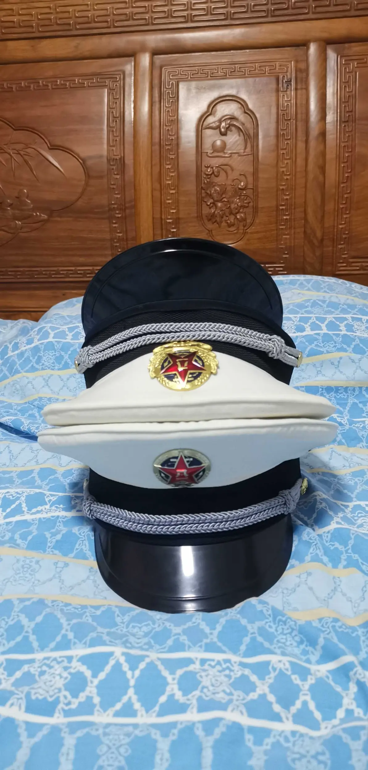 85式,87式海军军官大檐帽鉴别方法