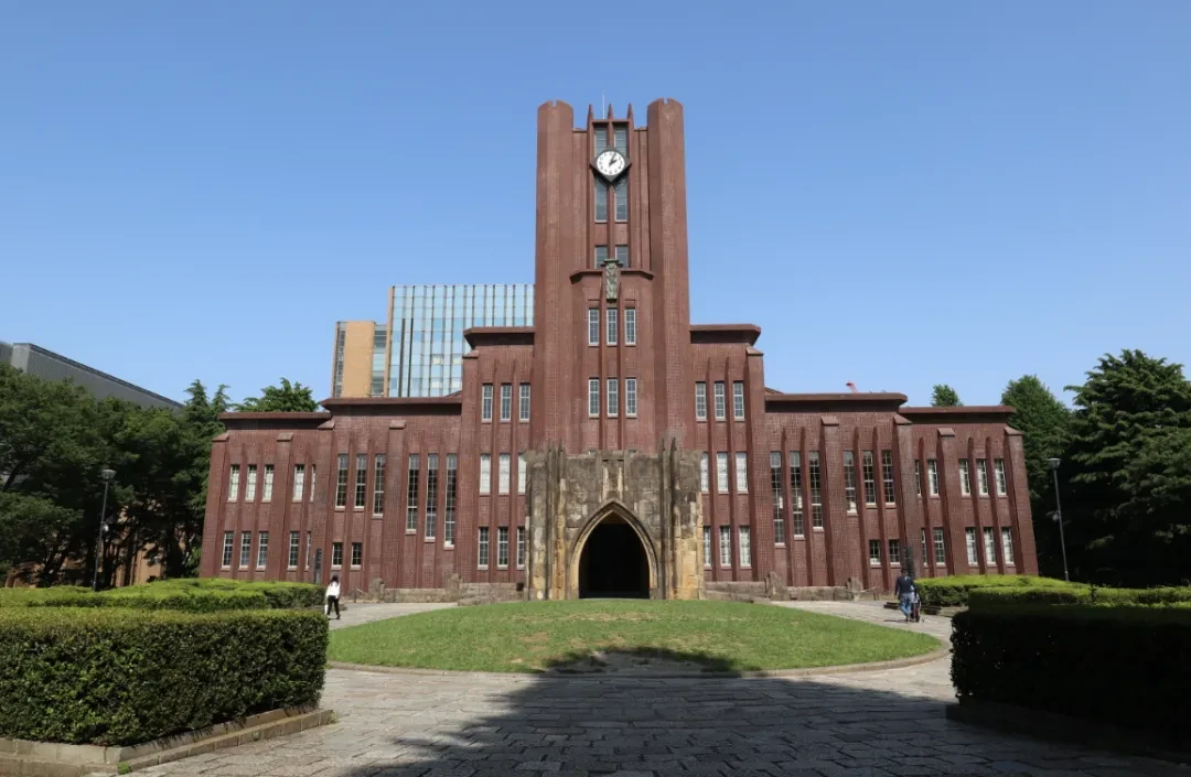 东大中国学生占外国留学生66.5%;日本25年大学毕业生9成已获内定 - 哔哩哔哩
