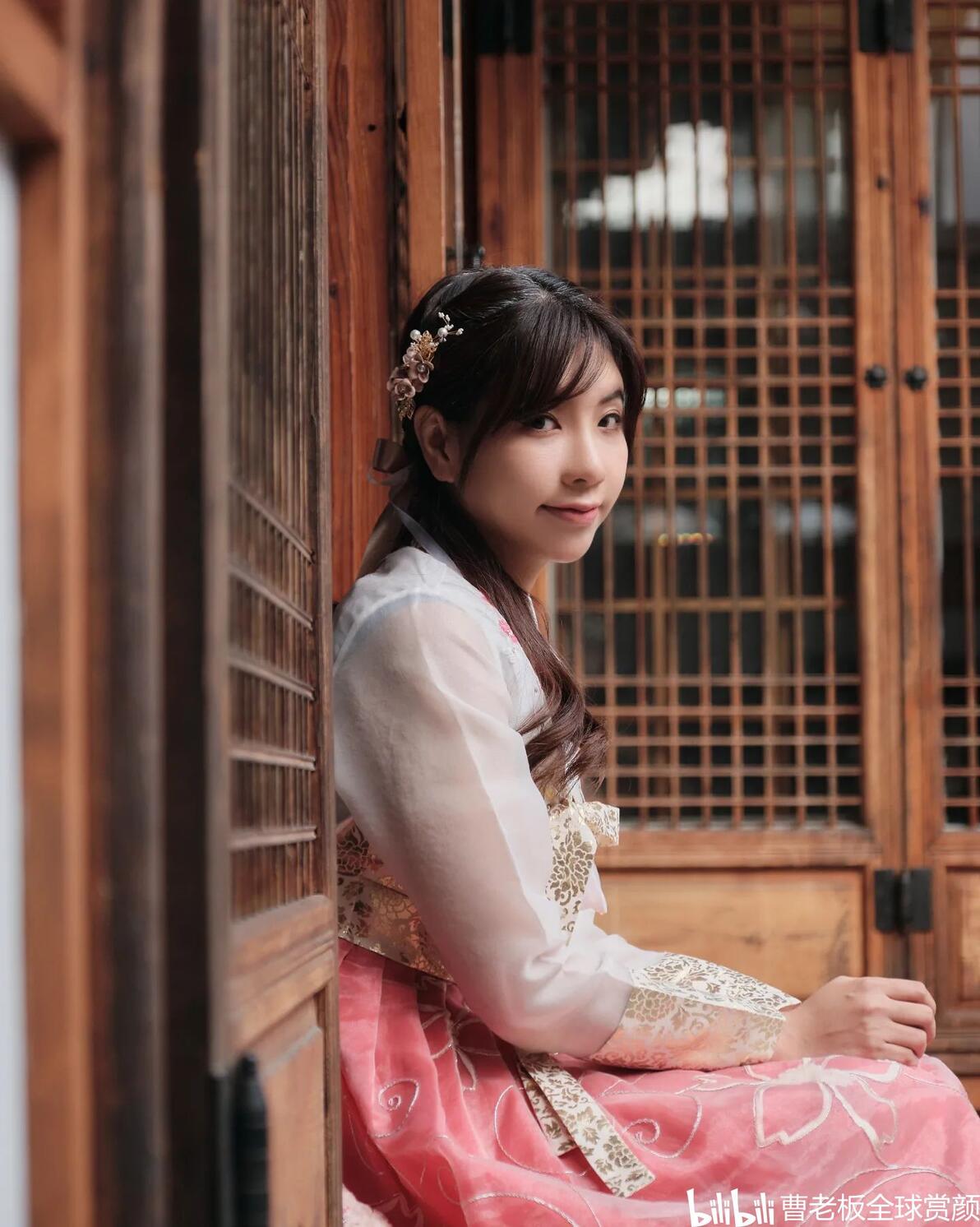 吴梦梦 作品写真、介绍资料 - 哔哩哔哩