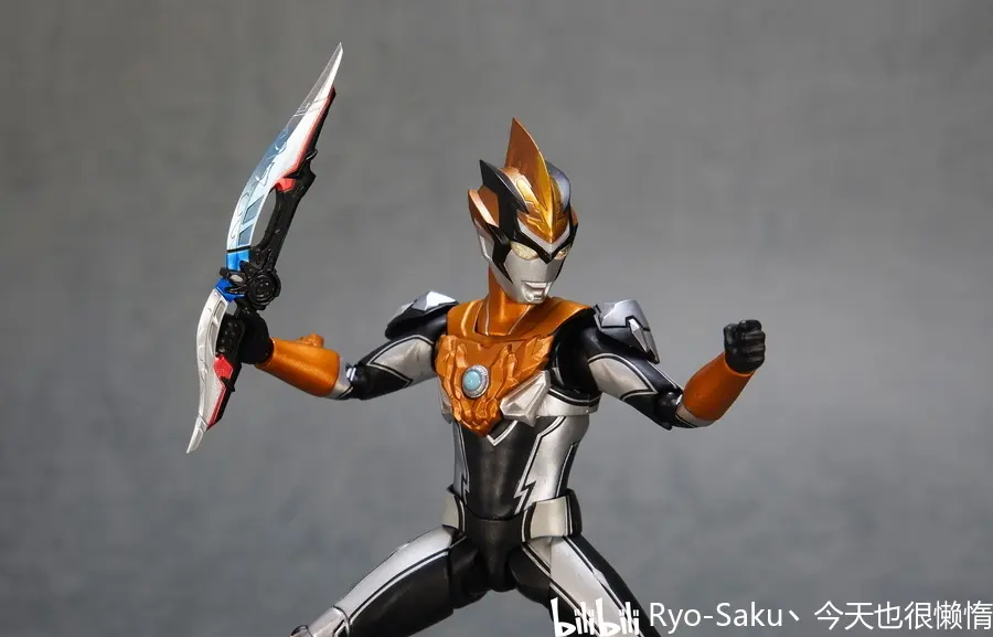 h.figuarts 35布鲁奥特曼 大地形态详细对比评测