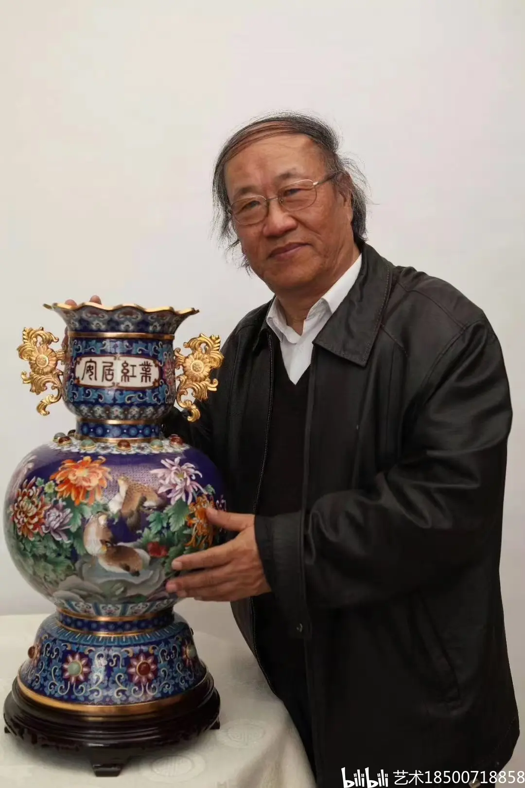戴嘉林大师创作 国宝景泰蓝安居红业 规格 实物图片 详情介绍