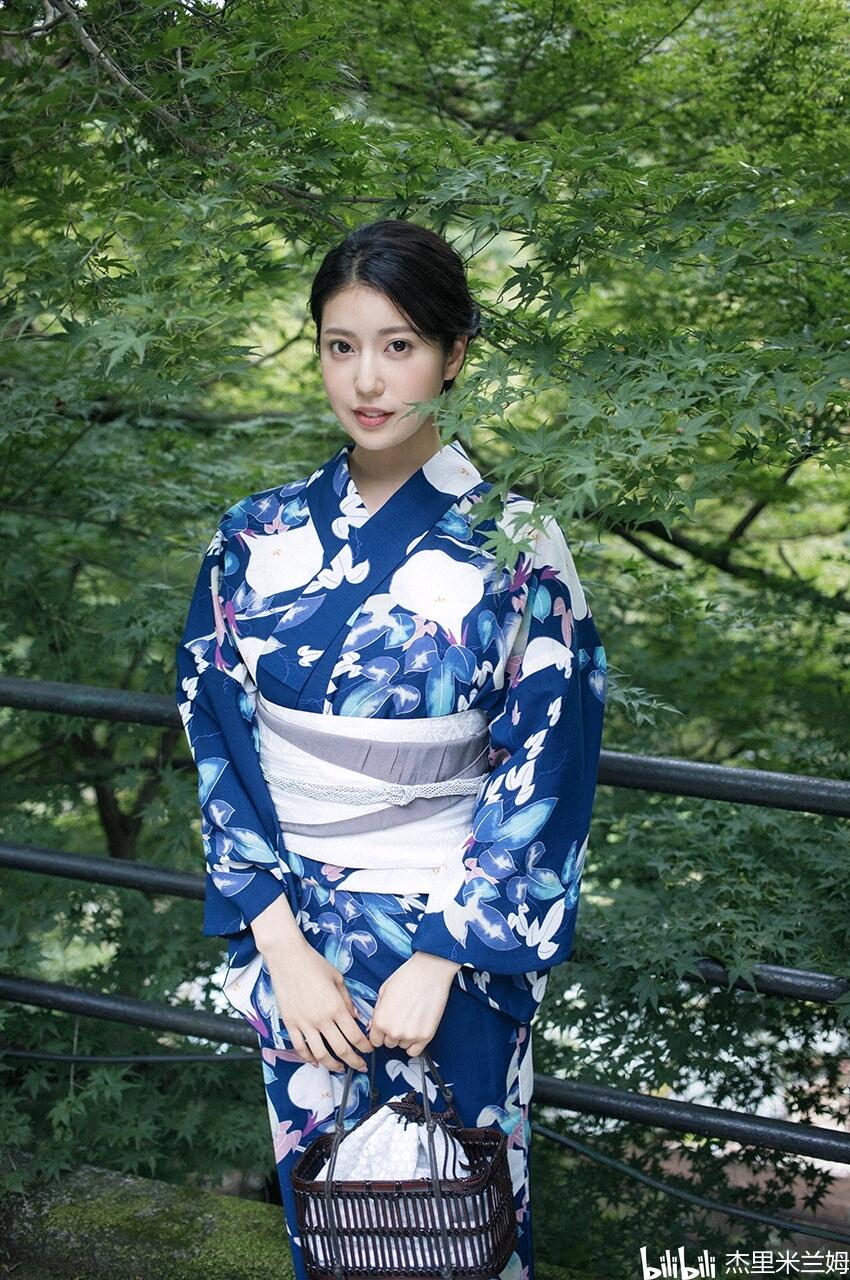 阿部夏树写真集 阿部なつき、夏の1日 - 哔哩哔哩