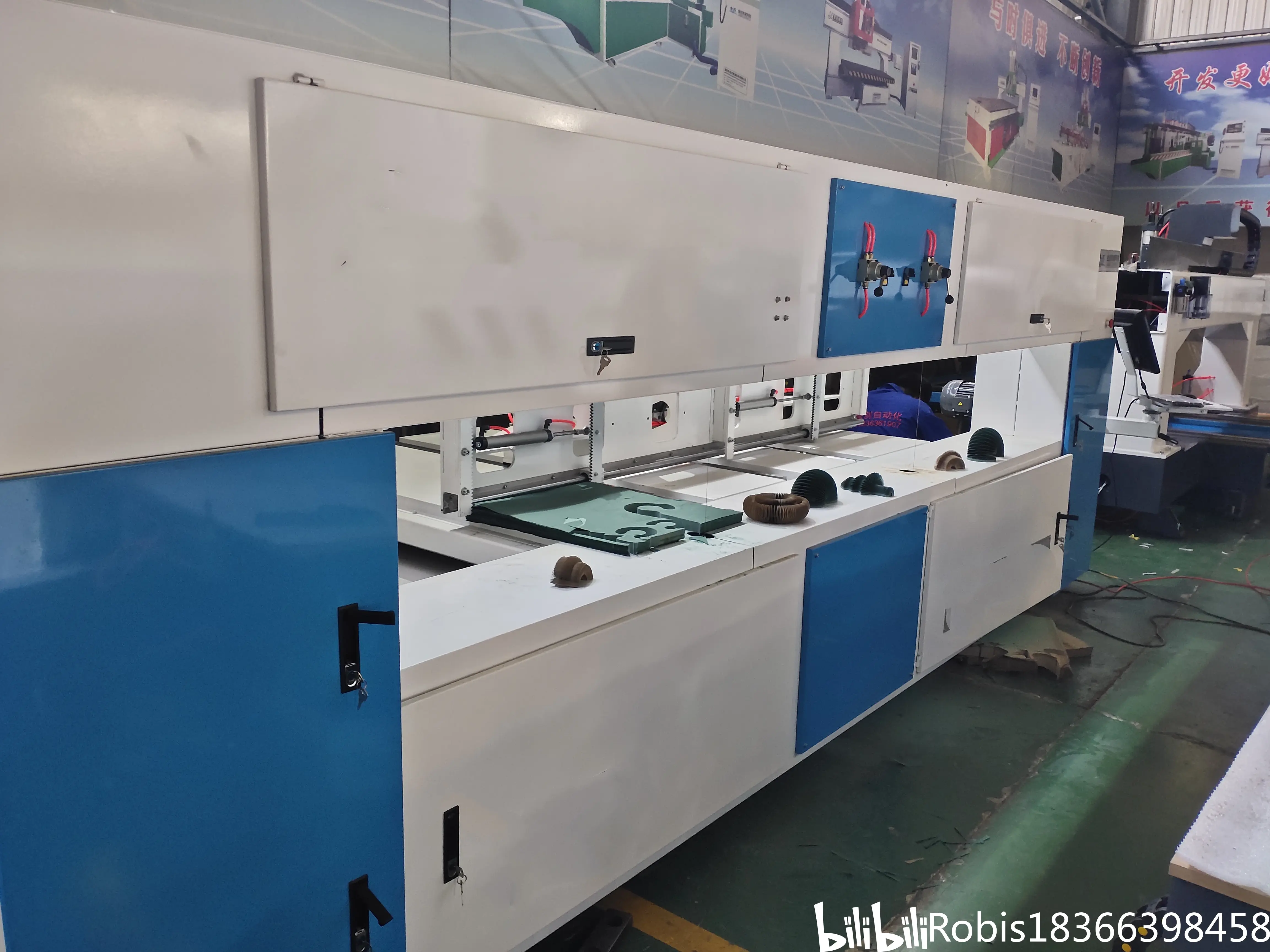 岩棉保温板数控切割机切割表面光滑