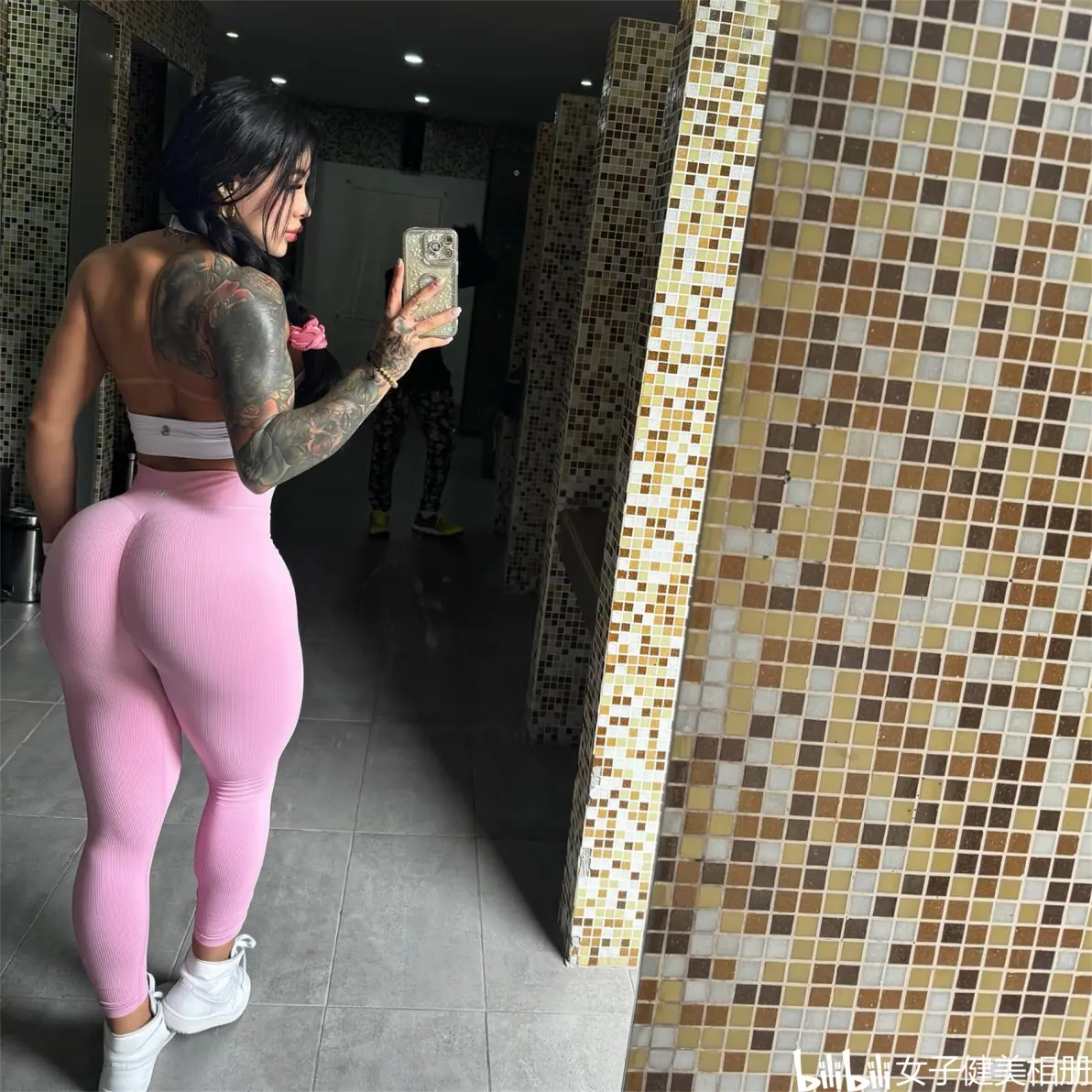 哥伦比亚的花臂肌肉女网红!感受拉丁美洲健身尤物的热情与魅力!