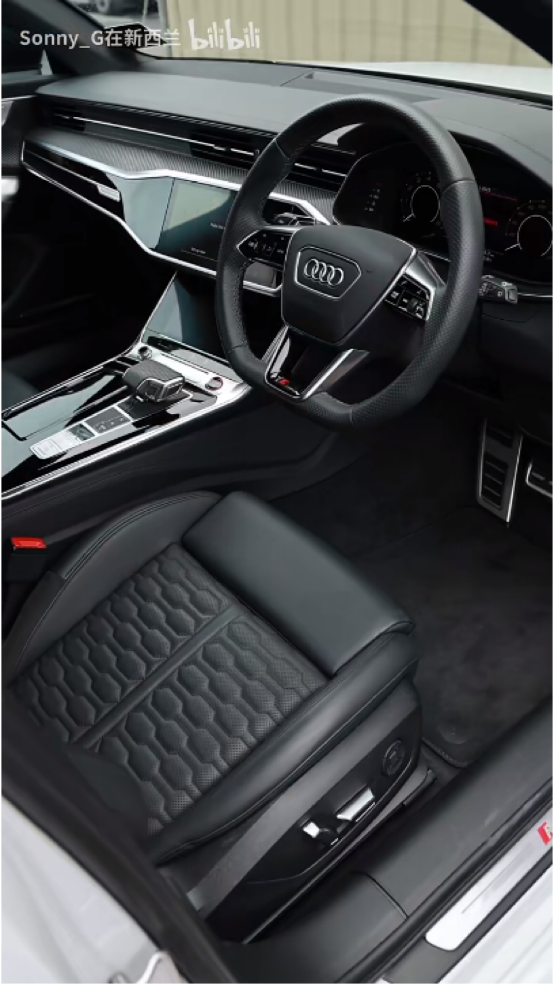 沉浸式看车 2021 奥迪rs6 avant 70tfsi 右舵 v8 四. - 哔哩哔哩