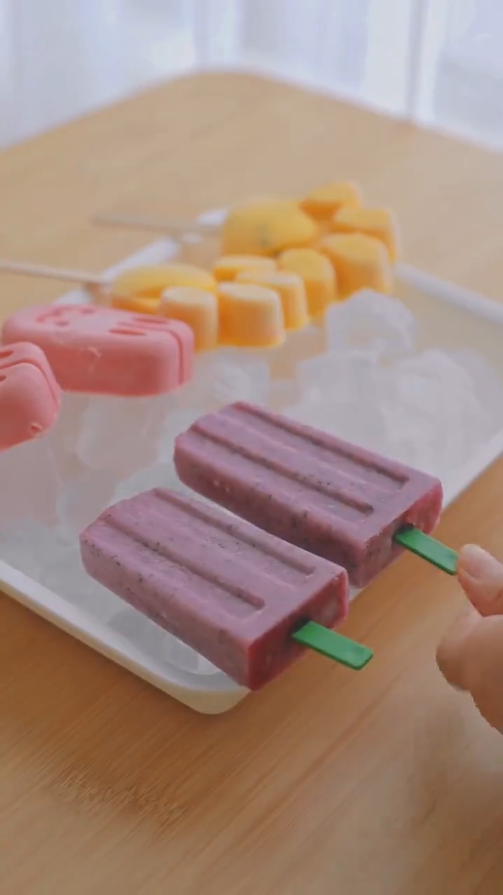 3款好吃又简单的水果酸奶棒冰6015无奶油 ?芒果百香果香蕉酸奶 ?