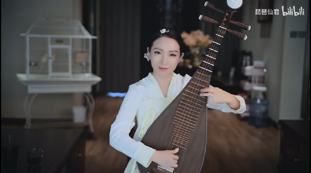 【朝鲜族】 红太阳照边疆 - 哔哩哔哩