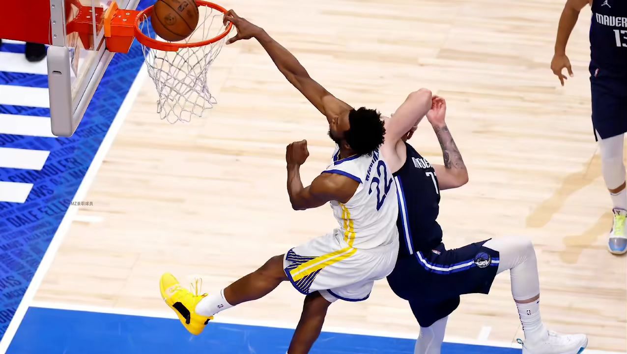 金州勇士队2021-2022赛季进攻名场面混剪 - 哔哩哔哩