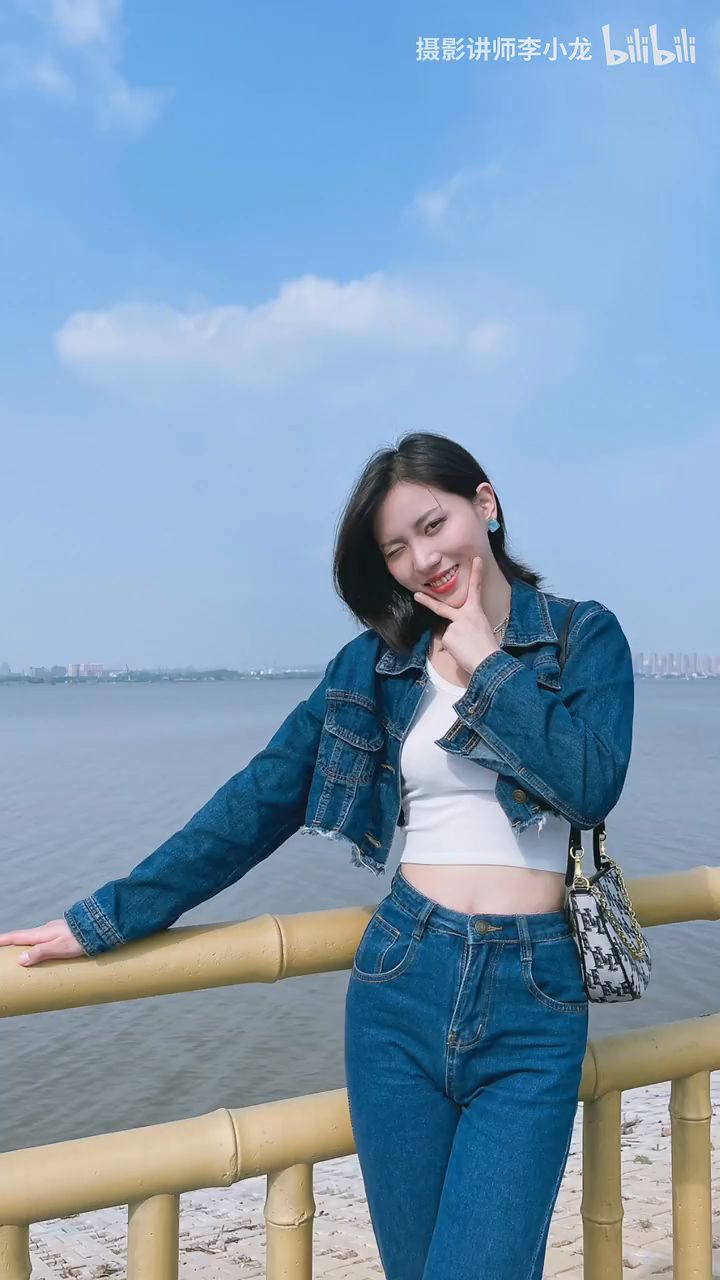 教你万能比耶拍照法,拍照姿势 - 哔哩哔哩