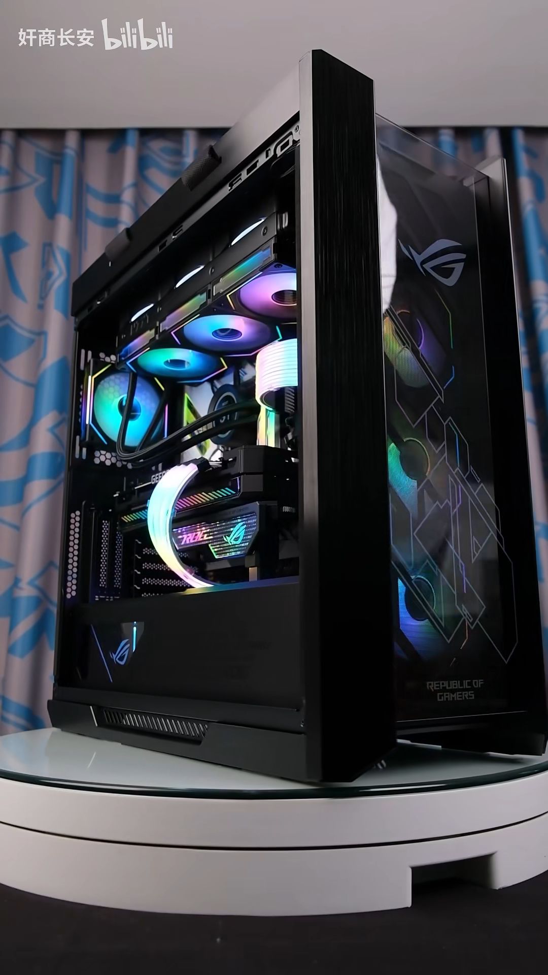 用最后一张仅存的3090猛禽,搭配一台3w的网红主机 - 哔哩哔哩