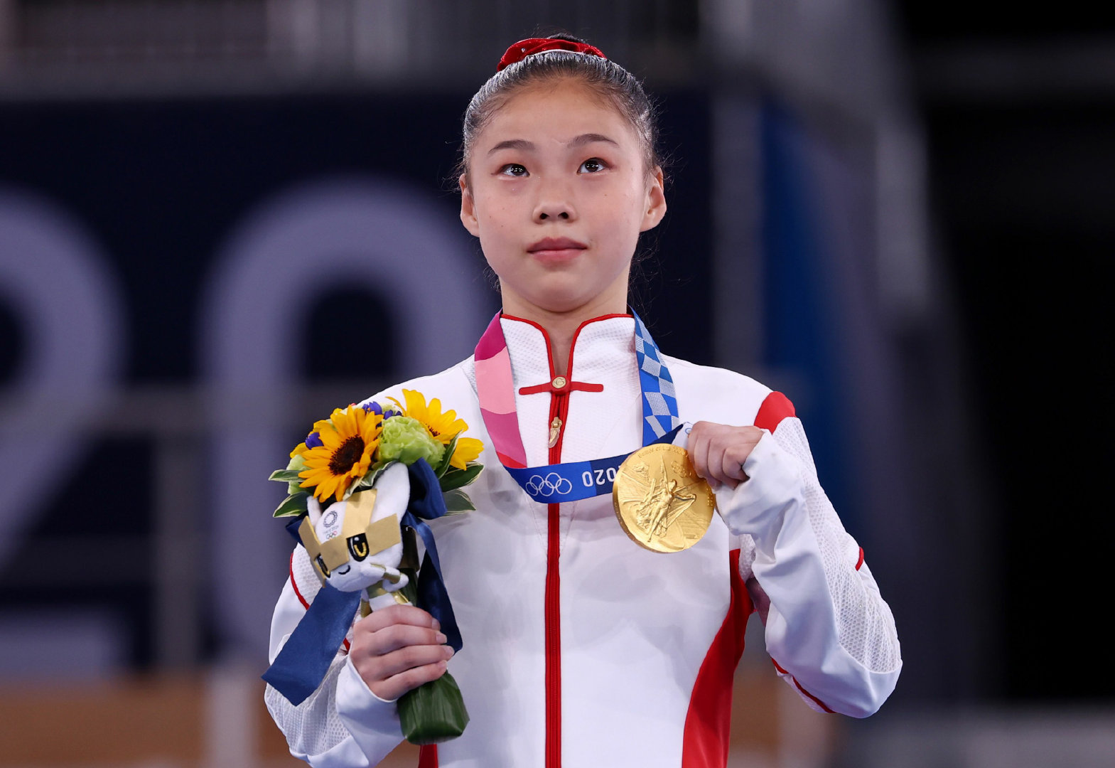 奥运会体操女子平衡木决赛,中国选手管晨辰获得金牌,为中国第32枚金牌