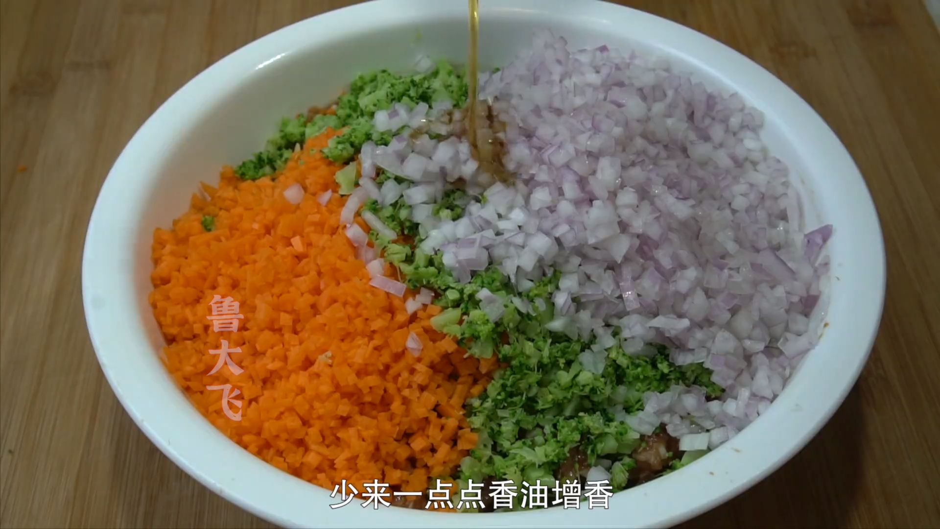 西蓝花别再炒着吃,做成馅包水饺,清香美味孩子特爱