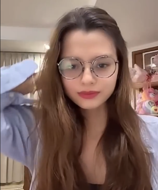 【英幕】Becky Tiktok 直播 220525 - 哔哩哔哩