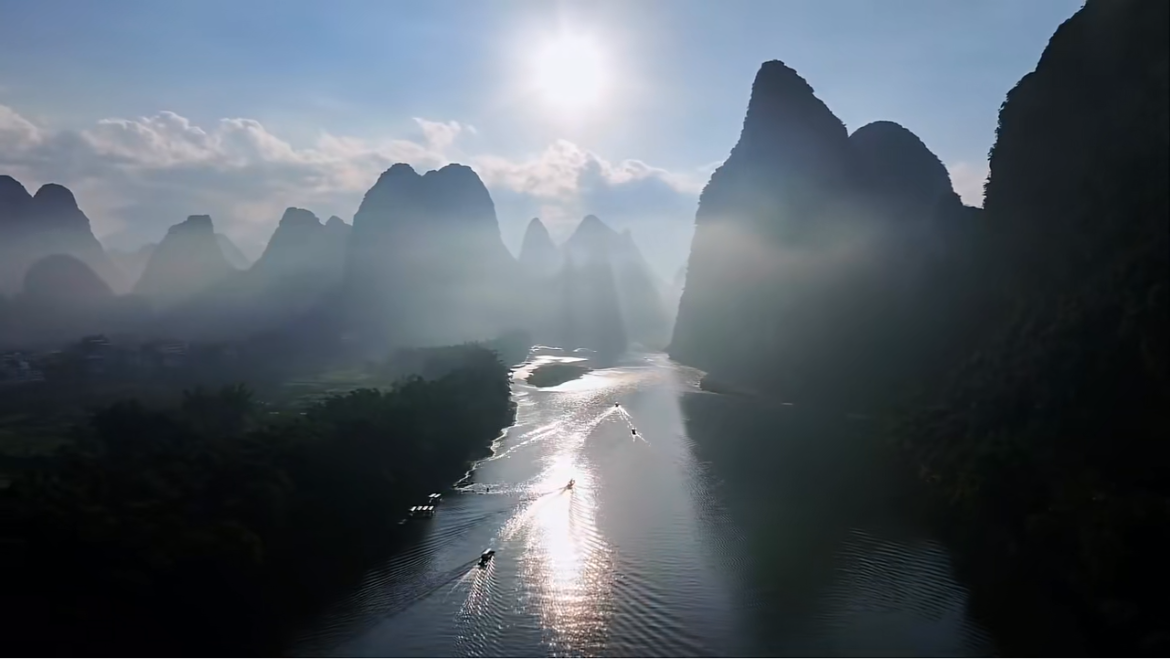 "轻舟已过万重山" - 哔哩哔哩