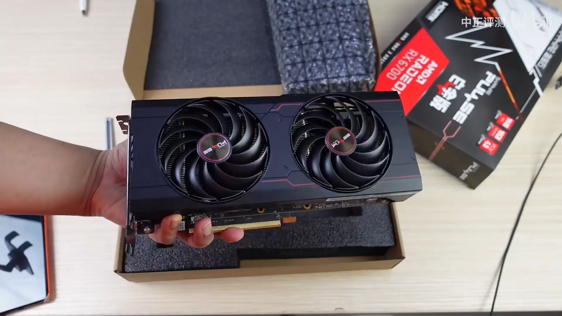 中正评测:6000元档,rx6700-10g新款显卡游戏主机,i5-12490f - 哔哩