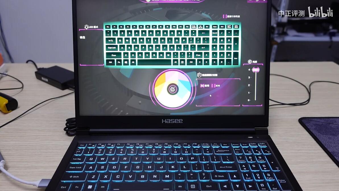 中正评测:6788元,神舟T8-DA7NP游戏本开箱,i7-12700H、RTX - 哔哩哔哩