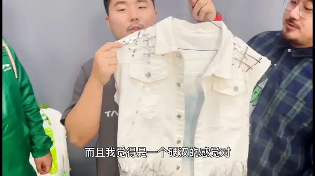 1310:04陈鼎鼎衣服131311:10十七君衣服131311:51七哈衣服