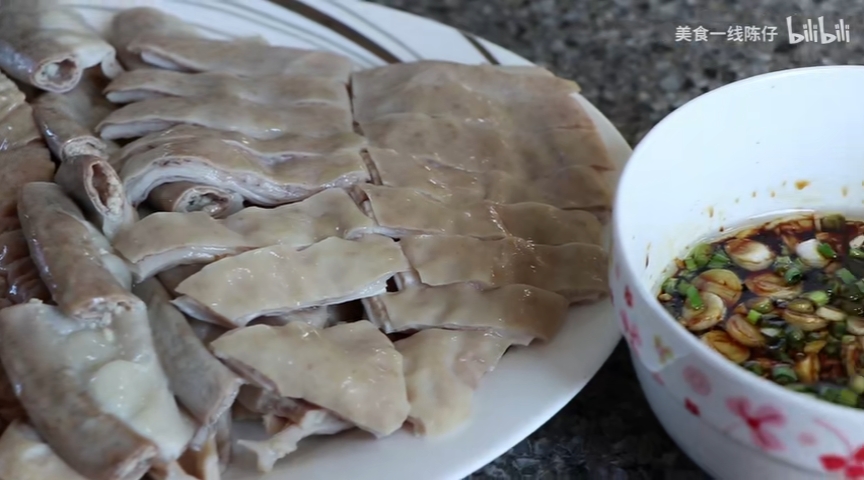 白切猪杂的家常做法,按这种做法简单又好吃,下酒太香了 - 哔哩哔哩