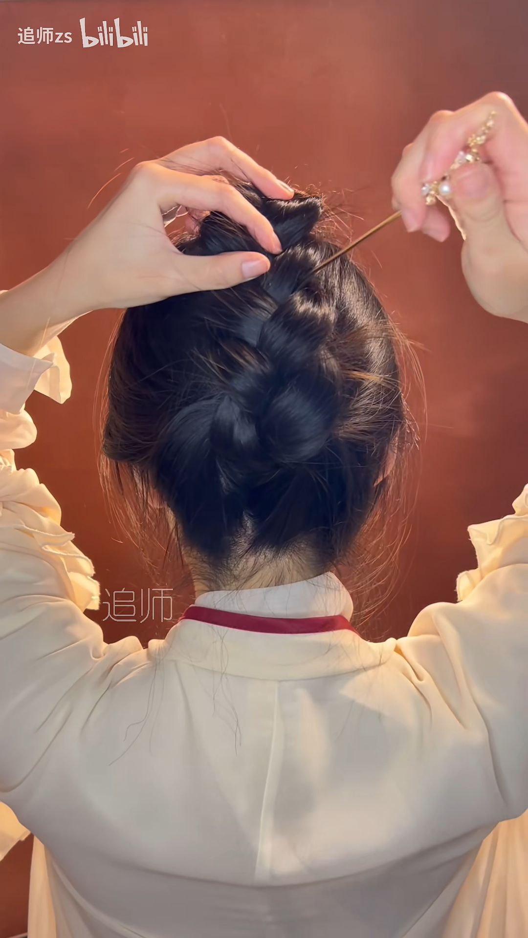 麻花辫盘发教程 - 哔哩哔哩