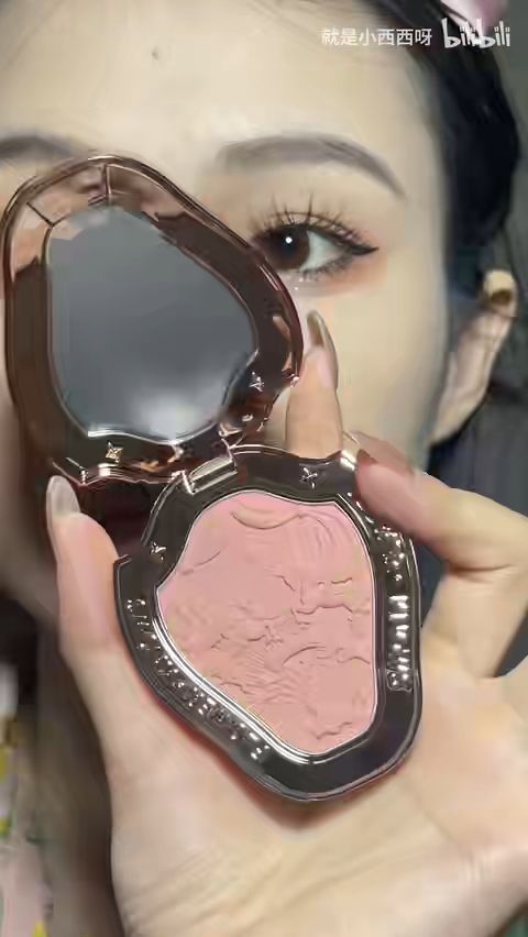 画这个网红浓妆,你们觉得能出门吗? - 哔哩哔哩