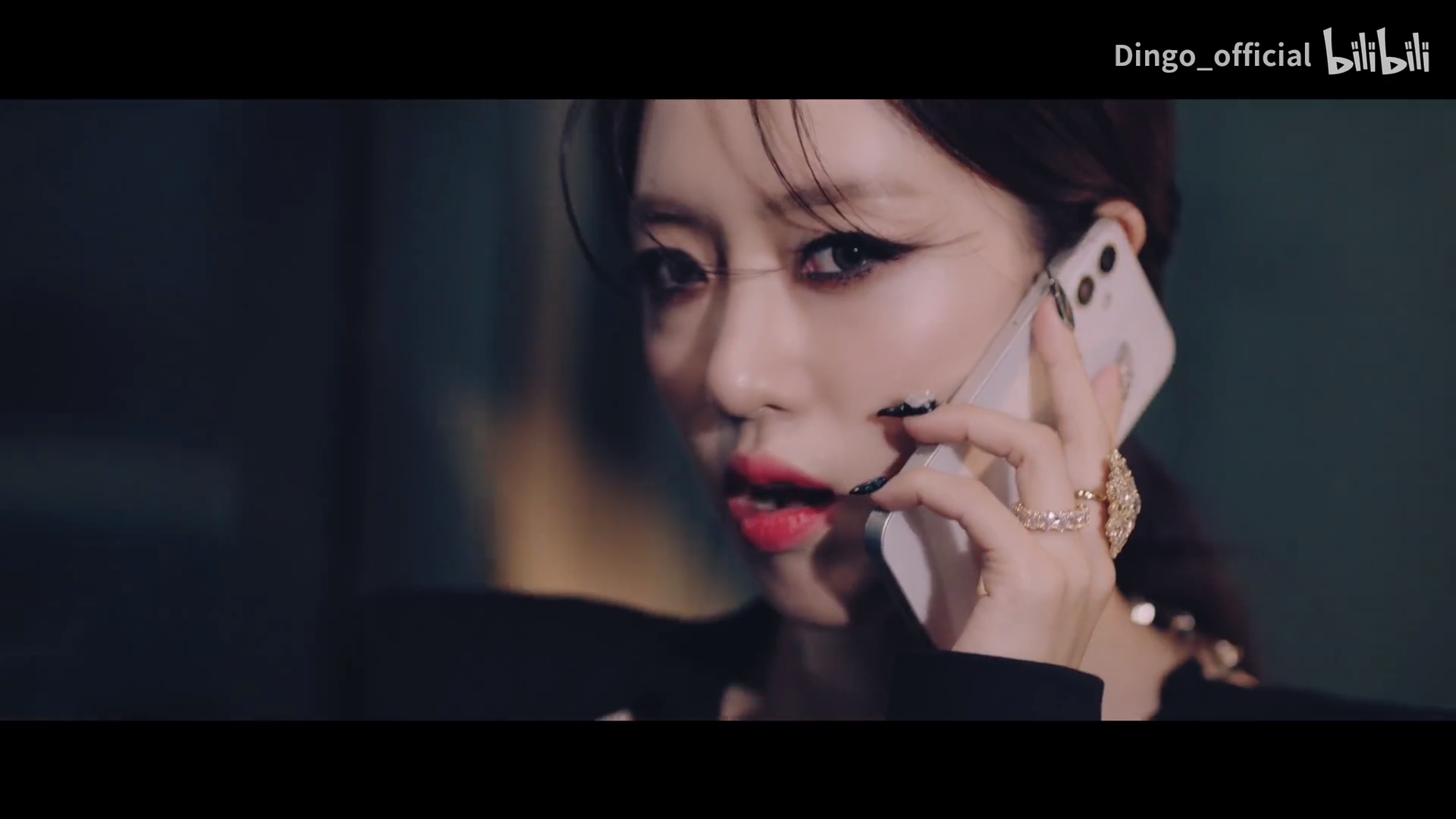 静哥哥好酷好帅啊啊啊居里夫人啊啊啊啊啊还是这么好看tara回归我真是