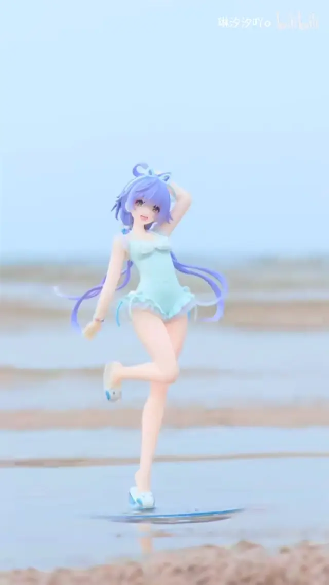 洛天依泳装限定!