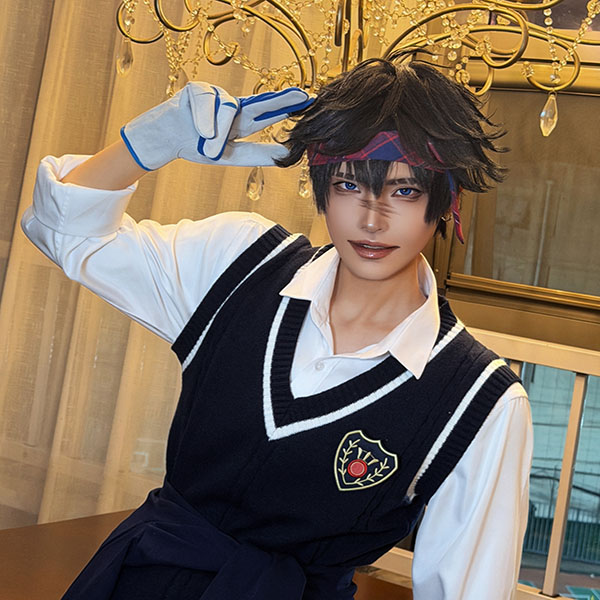 F君