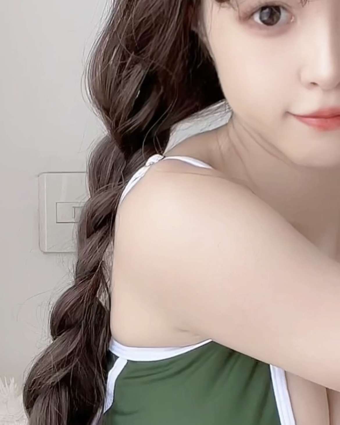 晕崽Zz Vol.023 绿[50P-1V405M]-吾爱二次元