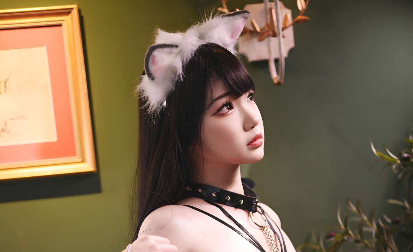 雪晴Astra Vol.082 铆钉乳贴 [44P-295M]-吾爱二次元