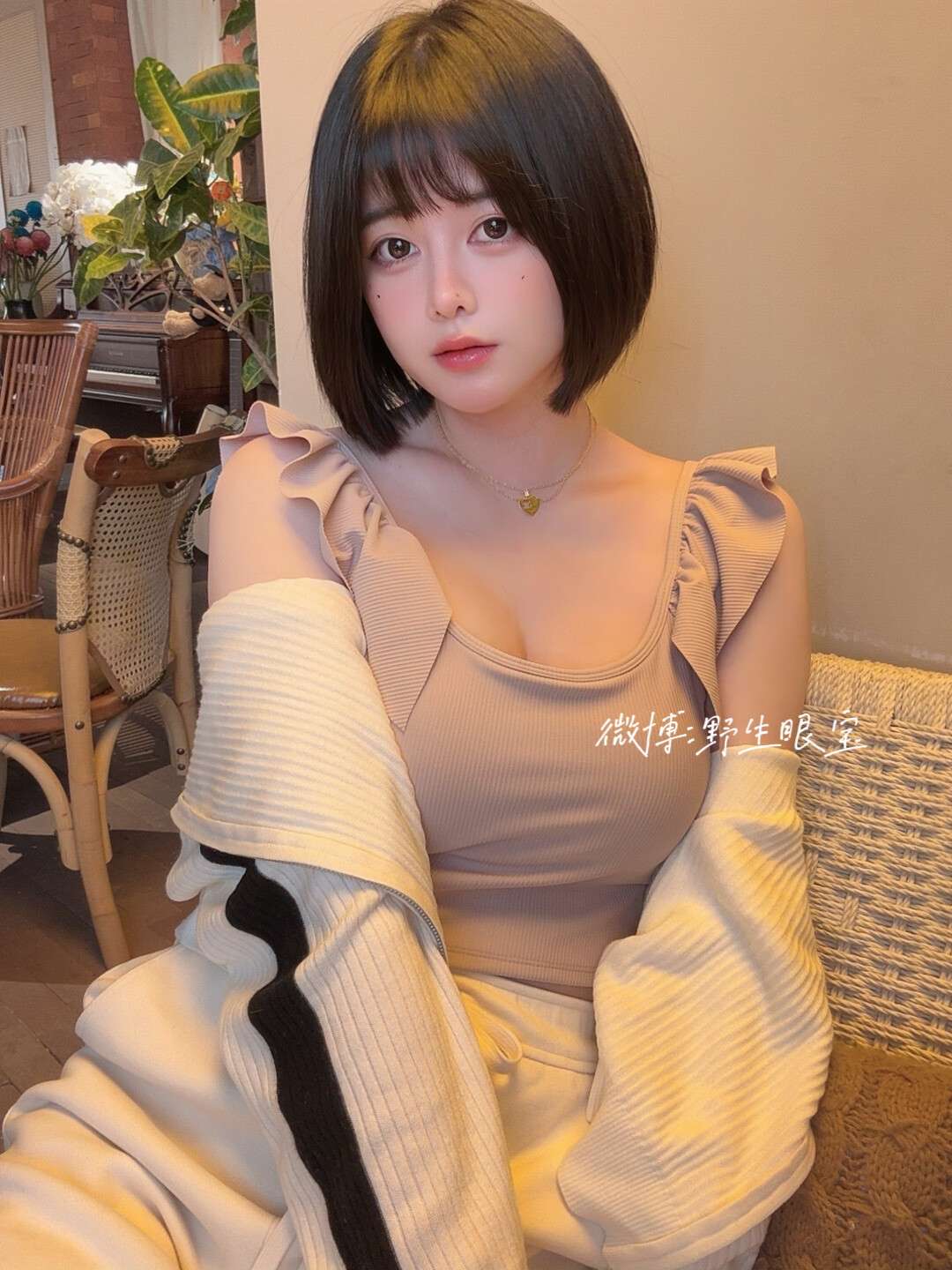 眼酱大魔王w Vol.090 25年4月Fantia会员订阅[35P-41M]-吾爱二次元