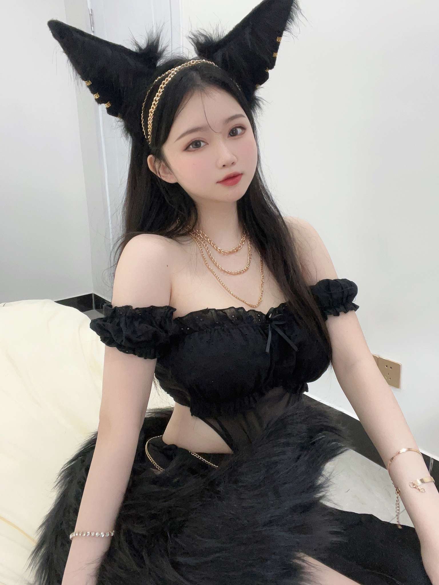 是依酱吖 Vol.078 黑狼[34P2V-135M]-吾爱二次元