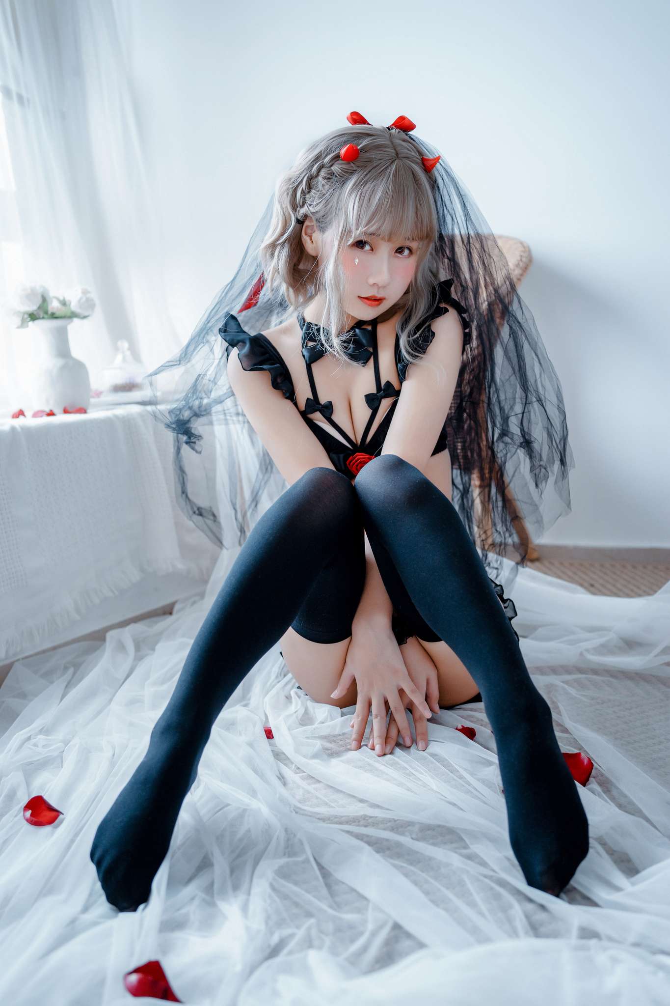 图片[2]-萌芽儿o0 Vol.052 黑婚纱 玫瑰内衣 [24P-232MB]-吾爱二次元