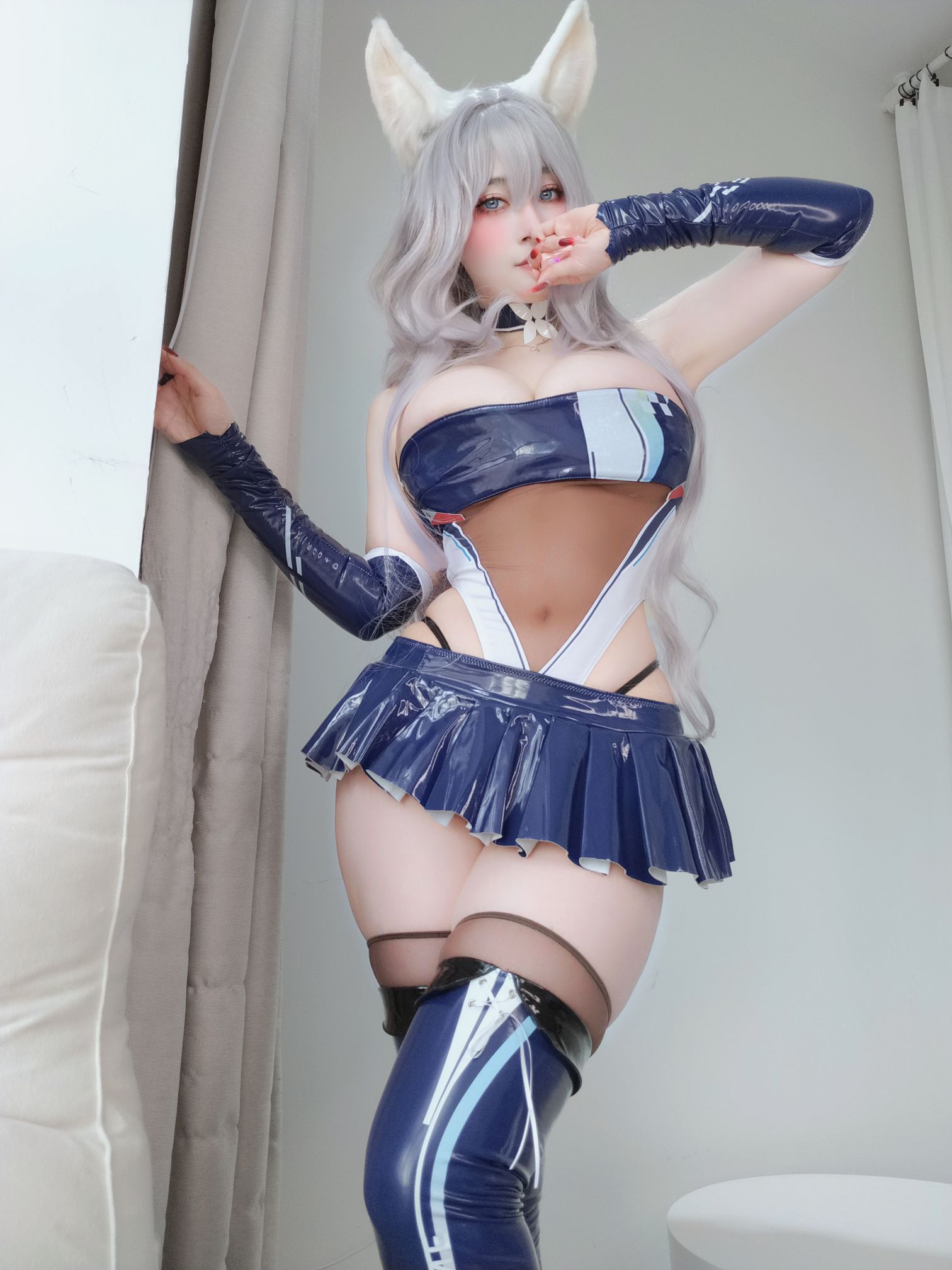 白银81 Vol.155 [Fantia] 2025年04月订阅(15套)[118P3V-1.15G]-吾爱二次元