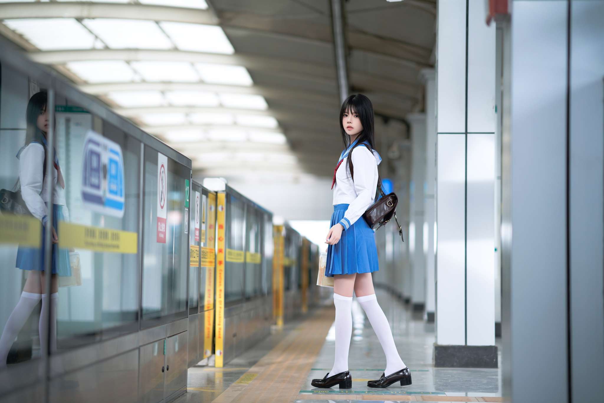 图片[5]-桜桃喵 Vol.210 地铁JK [33P-527MB]-吾爱二次元