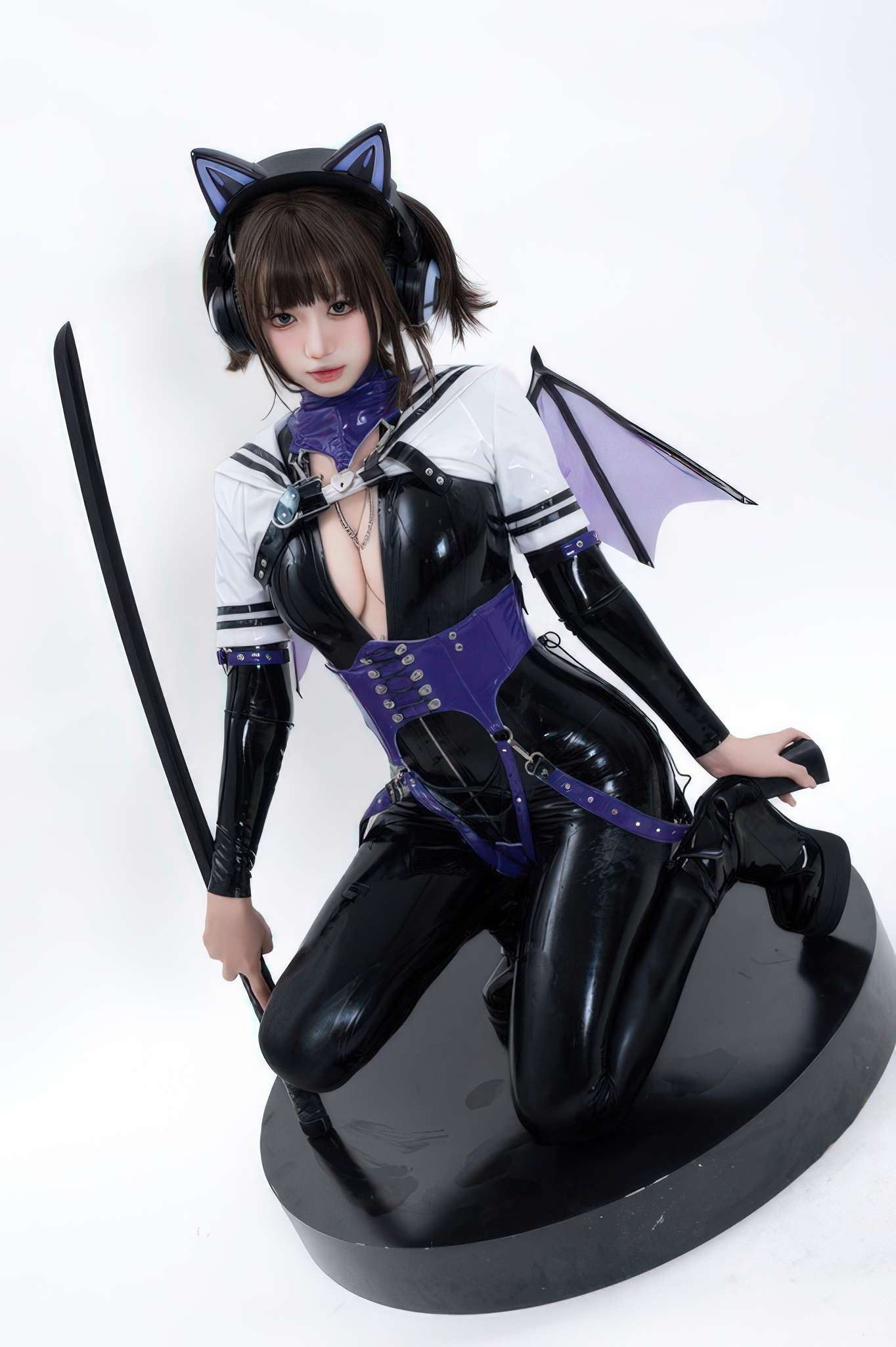 柒柒要乖哦 Vol.061 白棚胶衣[78P-230M]-吾爱二次元