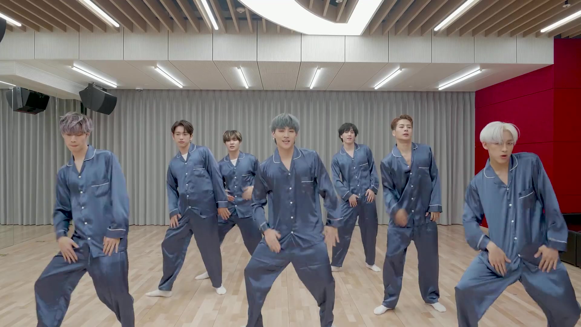 [图]5000万达成 Lullaby 睡衣版来了 GOT7_Lullaby_ Dance Practice (Pajama Ver.)